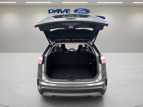 2022 Ford Edge
