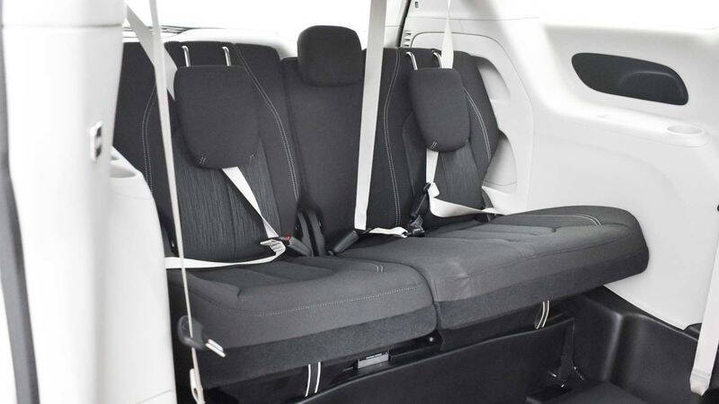 2024 Chrysler Voyager LX