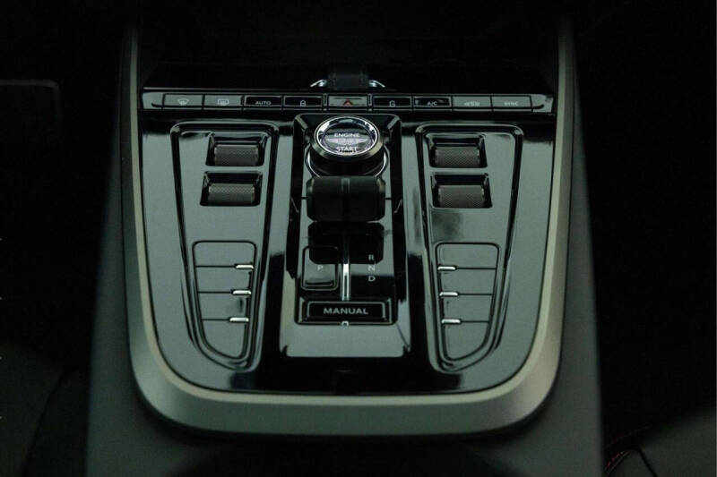 2026 Aston Martin DBX 707