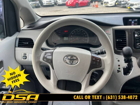 2012 Toyota Sienna LE 7-Passenger