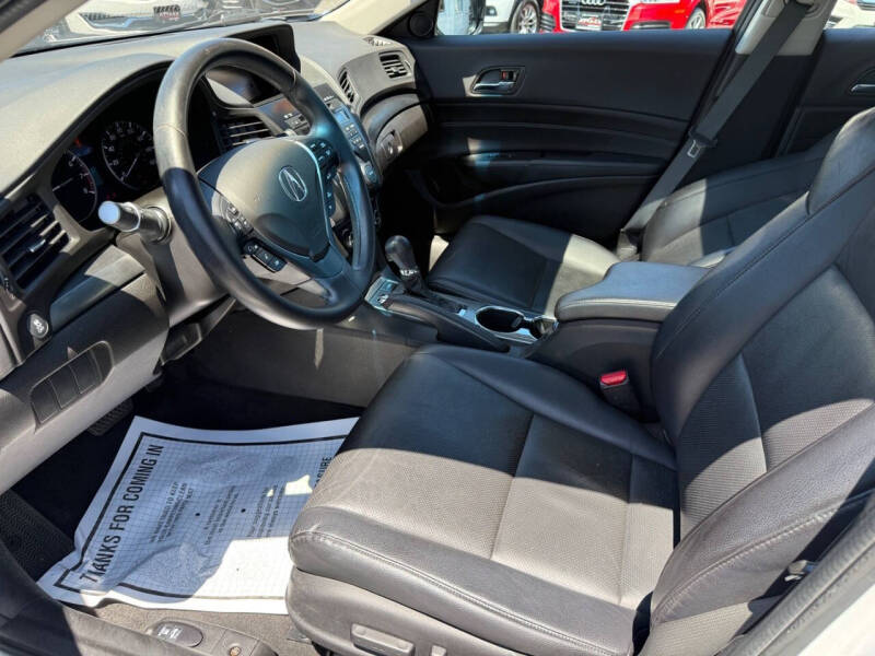 2014 Acura ILX 2.0L w/Tech
