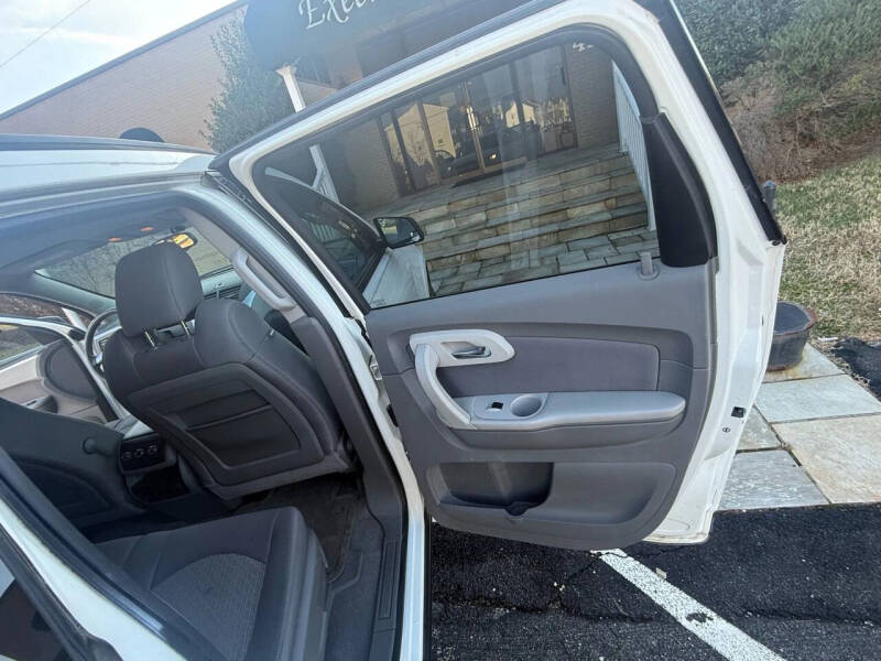 2012 Chevrolet Traverse LS