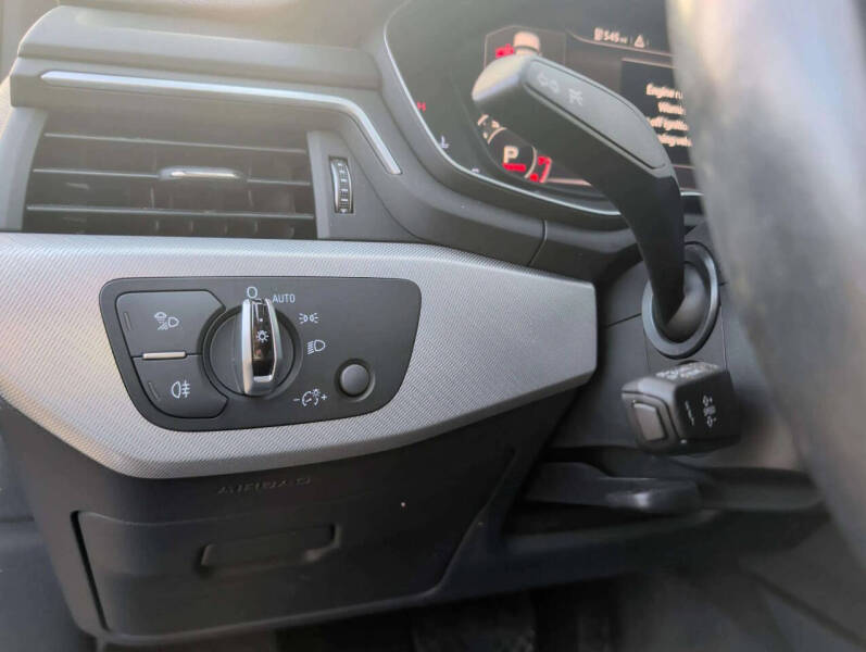 2017 Audi A4 2.0T quattro Premium Plus