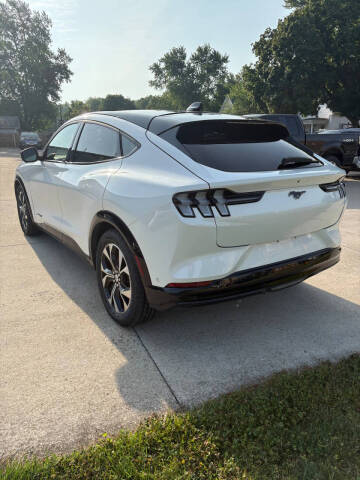 2021 Ford Mustang Mach-E Premium
