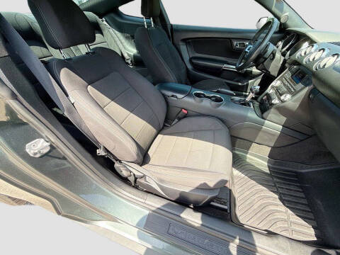 2015 Ford Mustang V6