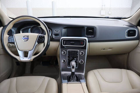 2015 Volvo V60 T5 Drive-E Premier