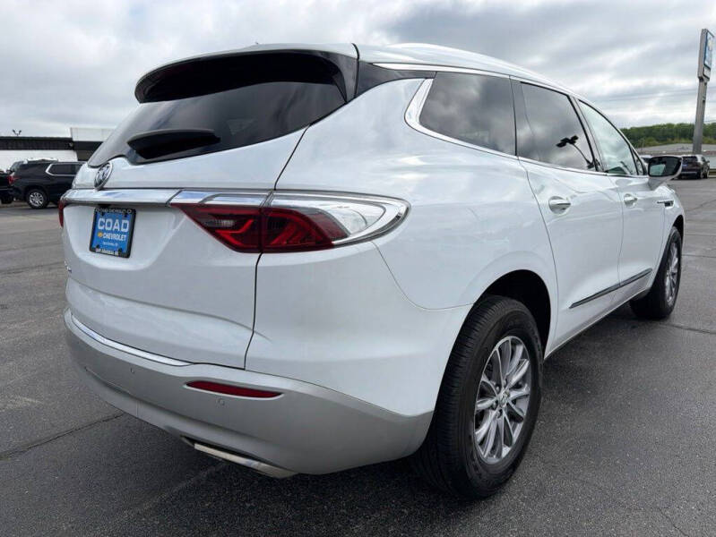 2023 Buick Enclave Essence