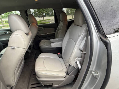 2011 Chevrolet Traverse LT