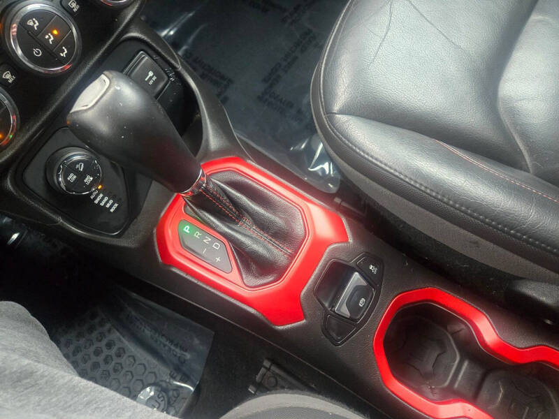 2016 Jeep Renegade Trailhawk