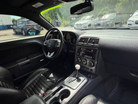 2013 Dodge Challenger R/T Plus