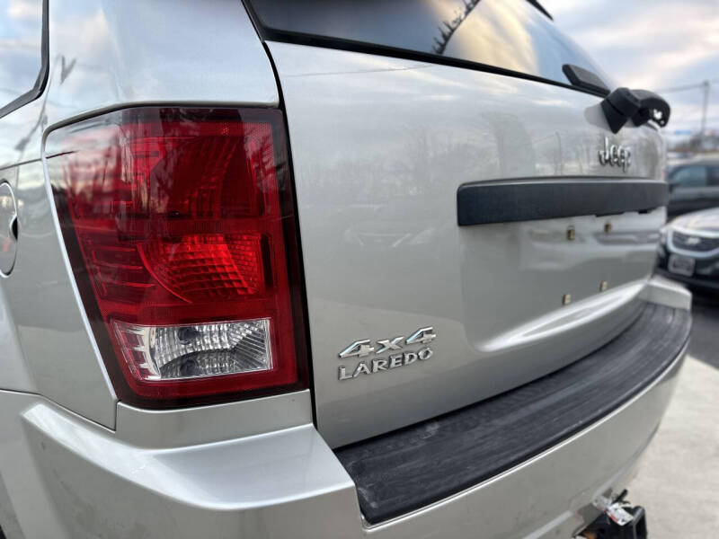 2009 Jeep Grand Cherokee Laredo