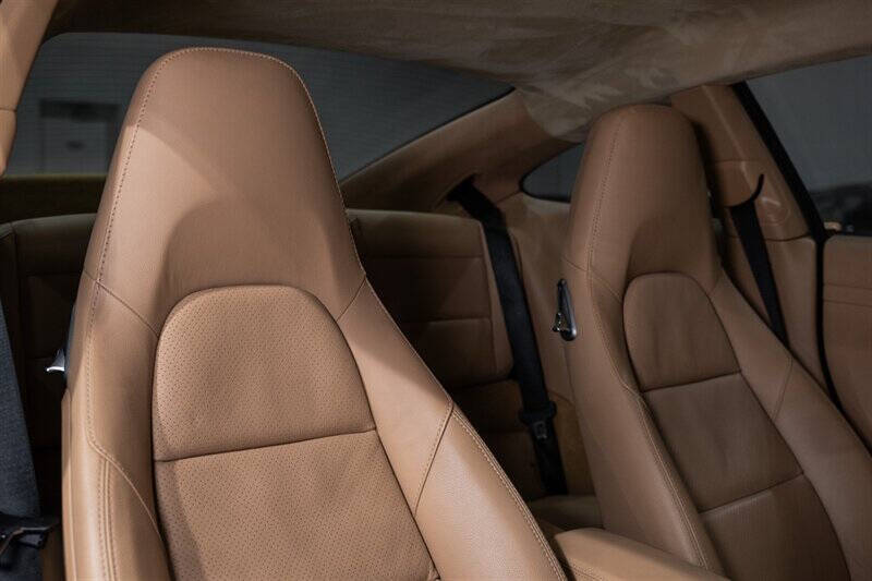 2017 Porsche 911 Carrera