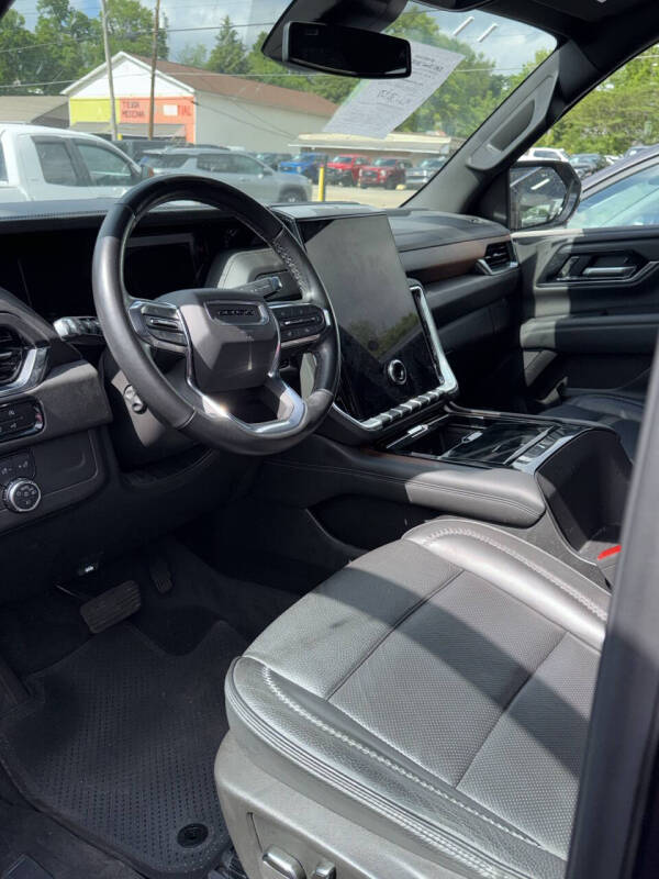 2025 GMC Yukon Denali