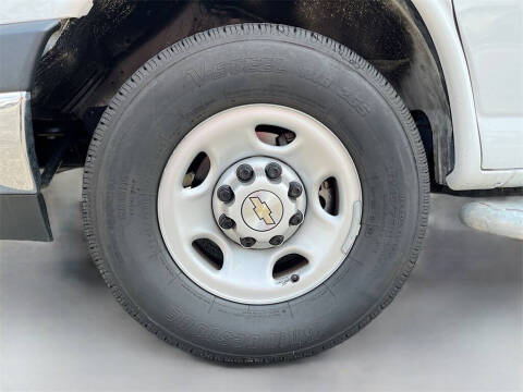 2024 Chevrolet Express 2500