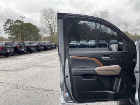 2024 GMC Canyon Denali