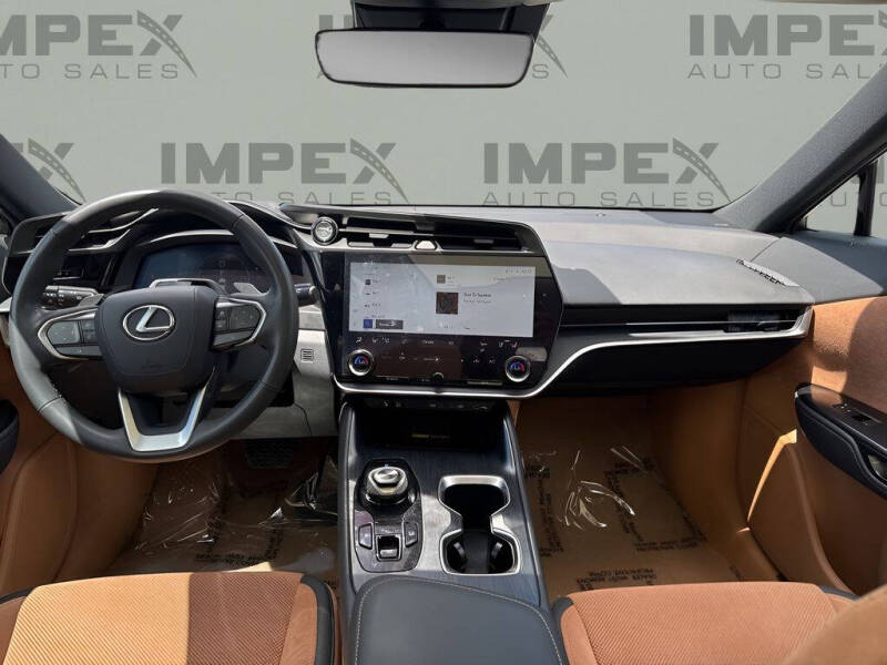 2023 Lexus RZ 450e Luxury