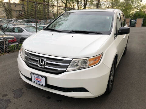 2011 Honda Odyssey for sale at MAGIC AUTO SALES in Little Ferry NJ