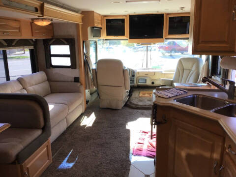 2005 National RV Dolphin 6320LX / 34ft