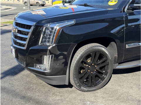 2017 Cadillac Escalade Luxury