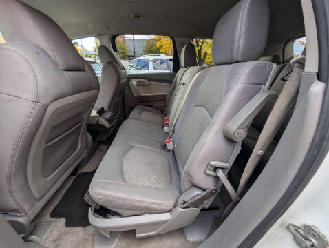 2011 Chevrolet Traverse LT