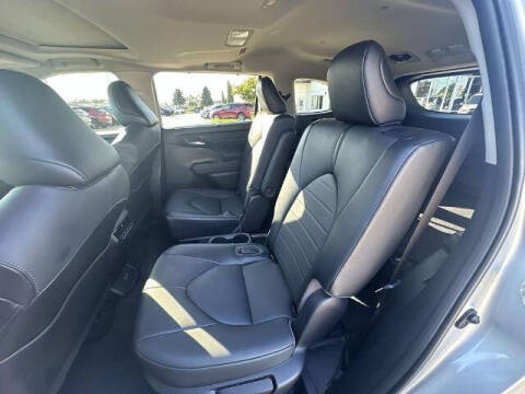 2021 Toyota Highlander Hybrid XLE