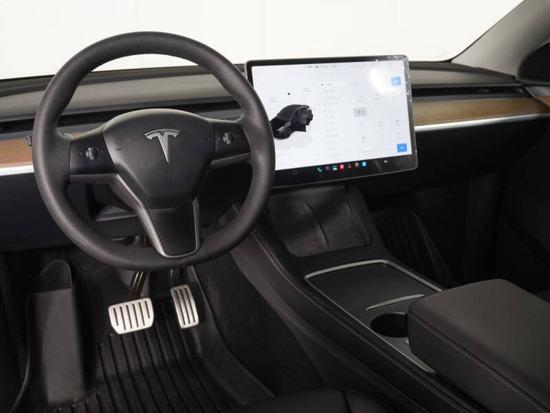 2024 Tesla Model Y Performance