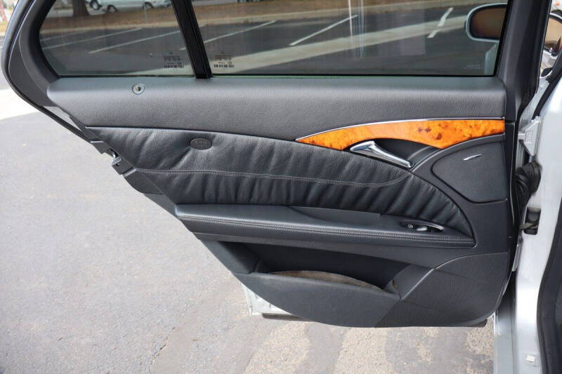 2005 Mercedes-Benz E-Class E 500 4MATIC