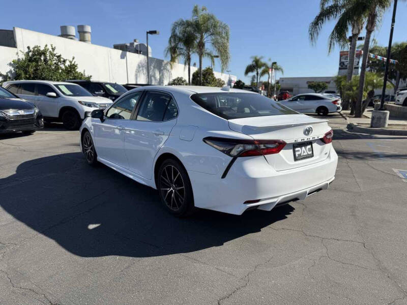 2022 Toyota Camry SE