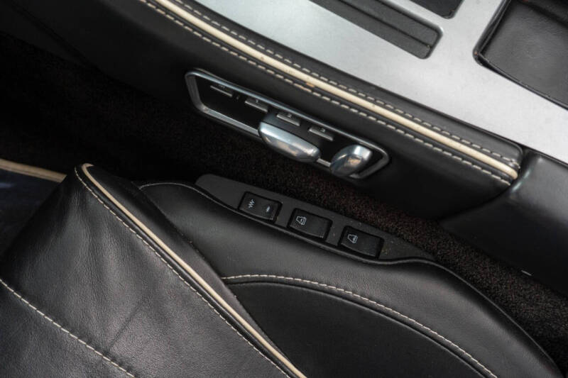 2014 Aston Martin DB9 Volante