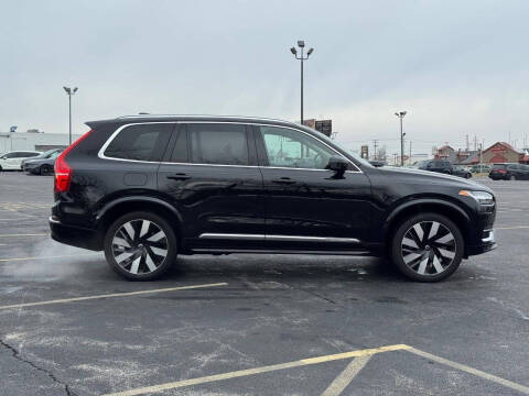 2023 Volvo XC90 Recharge T8 Ultimate Bright Theme 6P