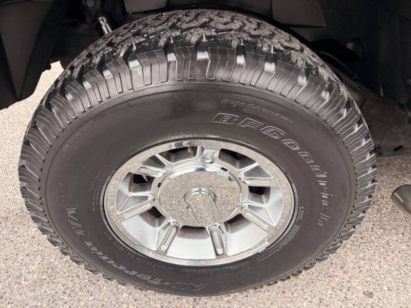 2004 HUMMER H2