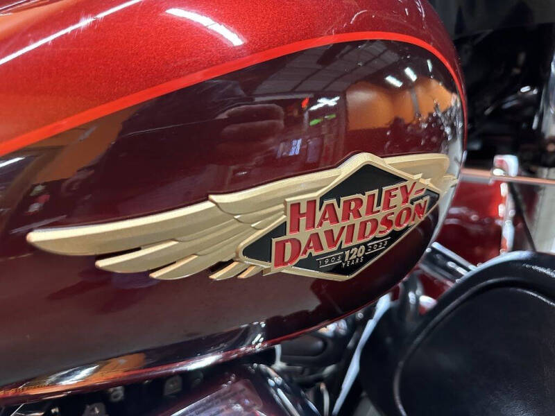 2023 Harley-Davidson FLHTCUTGAN - Tri Glide U