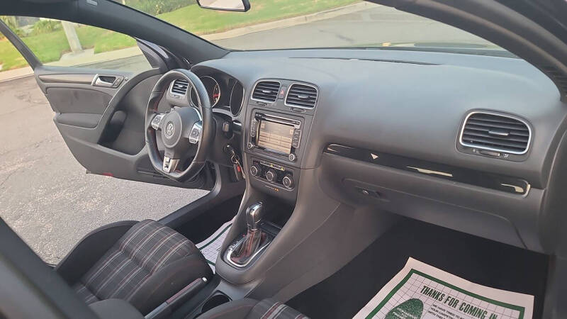 2011 Volkswagen GTI Base PZEV