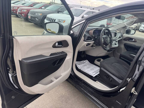 2018 Chrysler Pacifica Touring