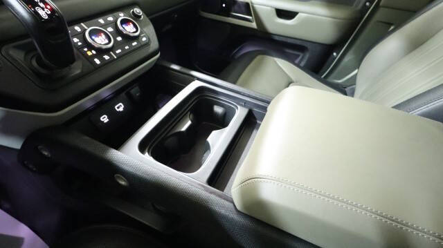 2022 Land Rover Defender 90 X-Dynamic HSE