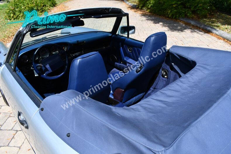 1991 Porsche 911 Carrera 2