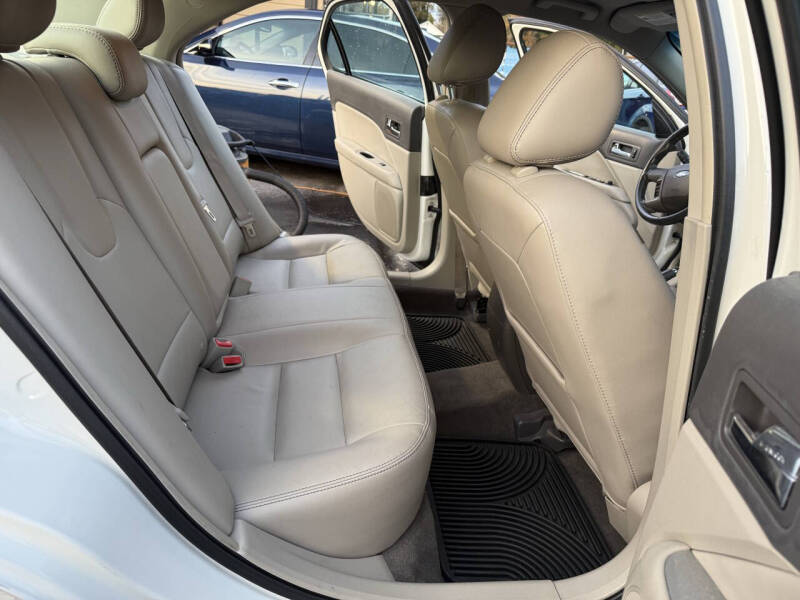 2011 Ford Fusion SEL