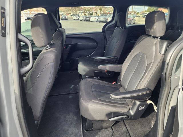 2020 Chrysler Pacifica Touring