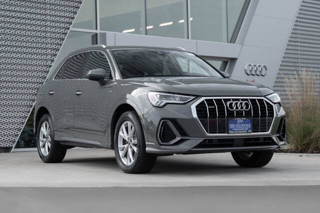 2022 Audi Q3 quattro S line Prem Plus 45 TFSI