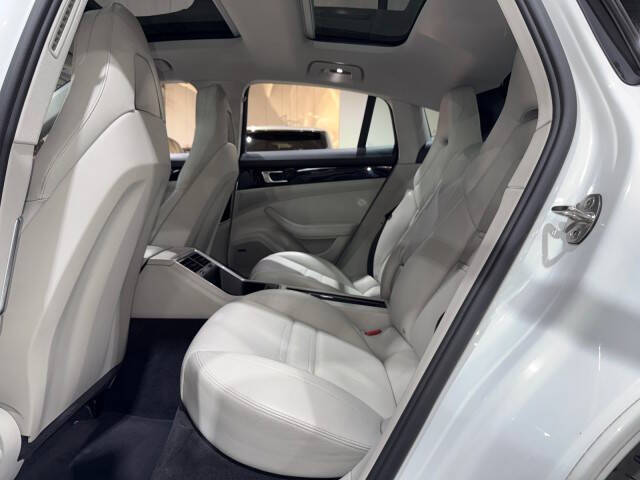 2017 Porsche Panamera