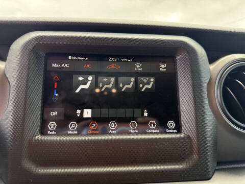 2022 Jeep Gladiator Sport