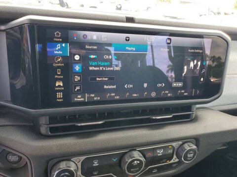 2024 Jeep Gladiator Sport