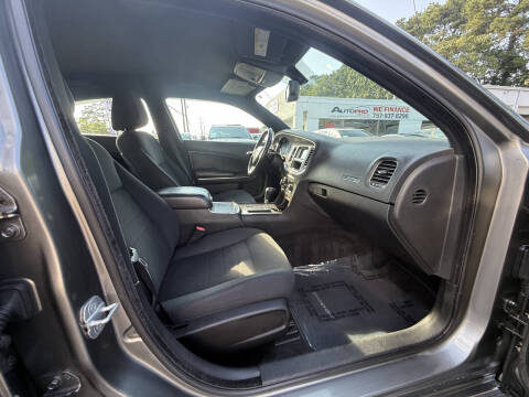 2011 Dodge Charger SE