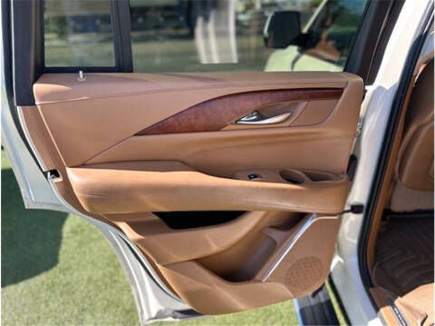 2015 Cadillac Escalade Platinum