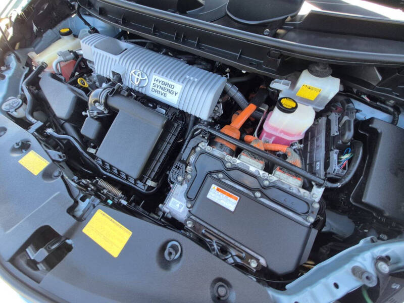 2013 Toyota Prius v Five - Photo 32