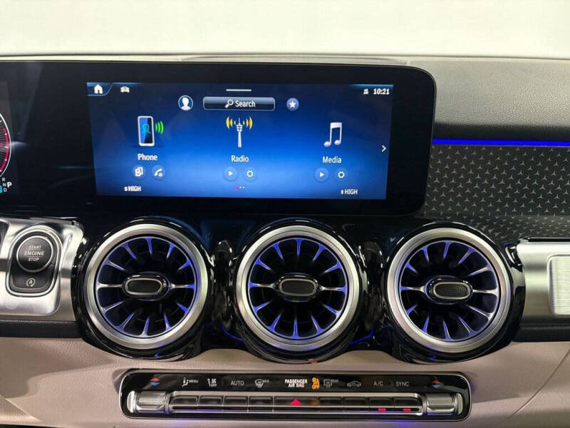 2025 Mercedes-Benz GLB GLB 250 4MATIC