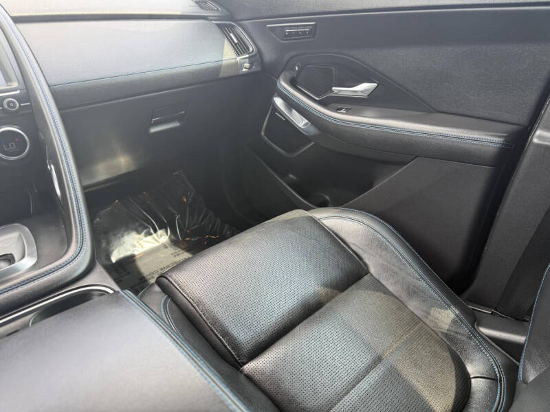 2019 Jaguar E-PACE P300 R-Dynamic SE