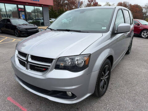 2019 Dodge Grand Caravan for sale at K & B AUTO SALES LLC in Saint Louis MO