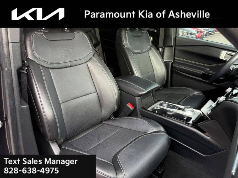 2022 Ford Explorer ST