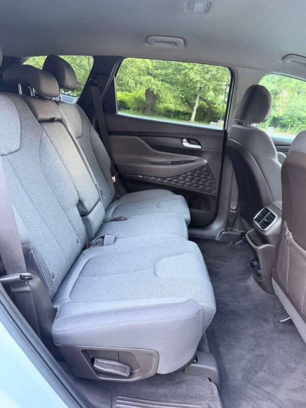 2019 Hyundai Santa Fe SE 2.4L